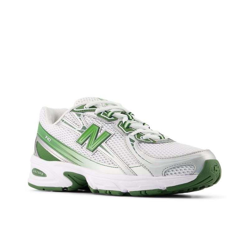 New Balance 740