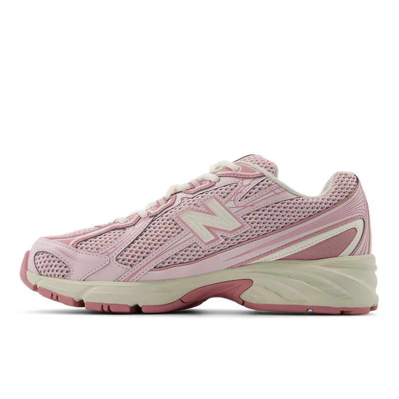 New Balance 740