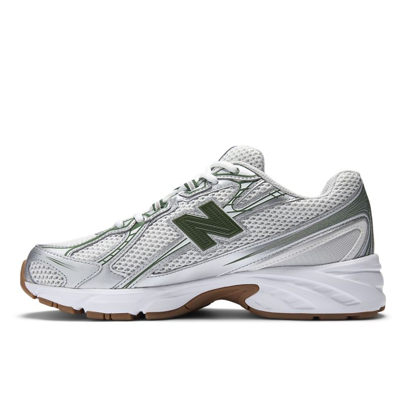 New Balance 740