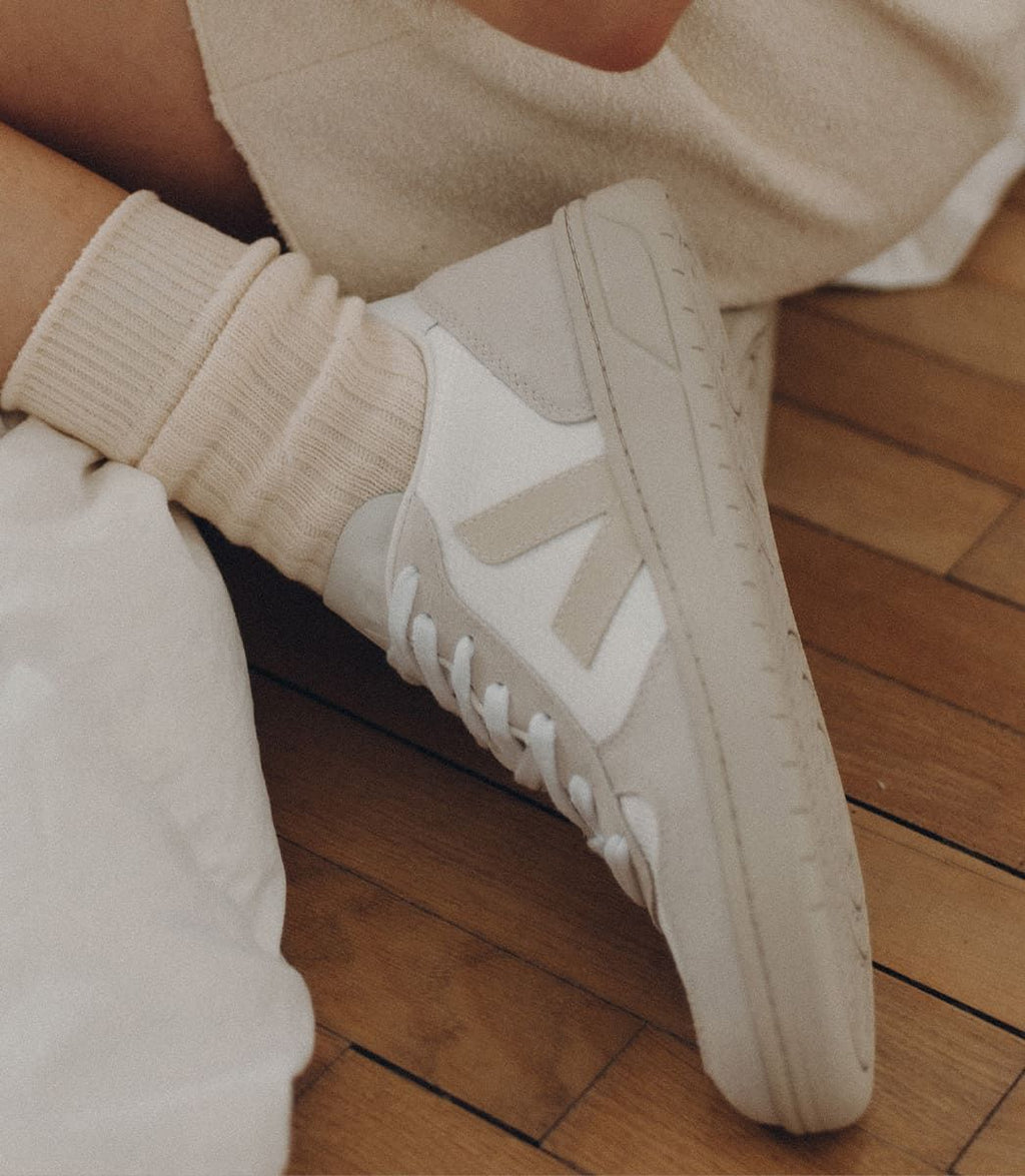 Veja Wmns V-10 B-Mesh